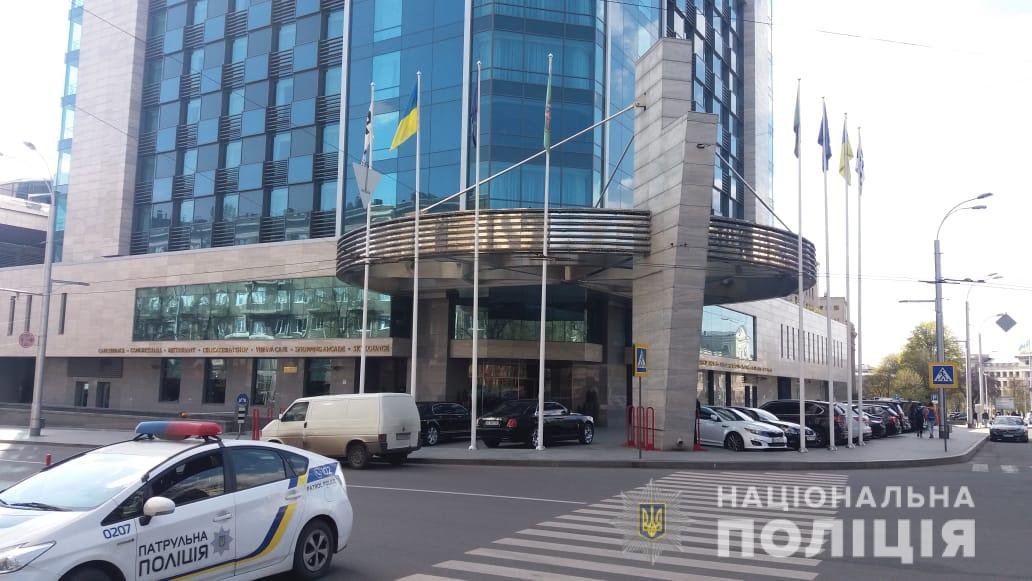  ����������� ������ �������� ����������� ������������ 7000 ���� 