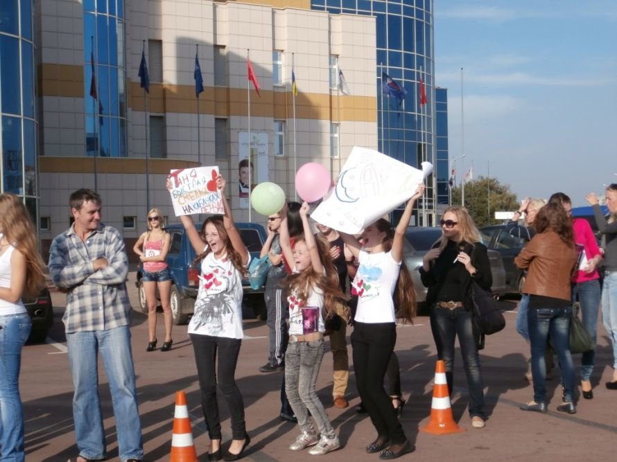 Забег на шпильках: харьковчанки показали, что спорт может быть красивым и сексуальным (фото) - фото 12