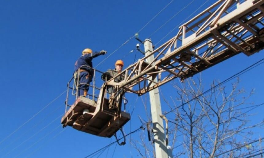 У Харкові після ранкового обстрілу енергетичної інфраструктури відновили подачу електроенергії