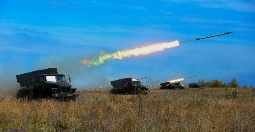 Російські військові здійснили теракт на Харківщині: від обстрілу села 2 людей загинули, 9 - поранені, серед них є діти
