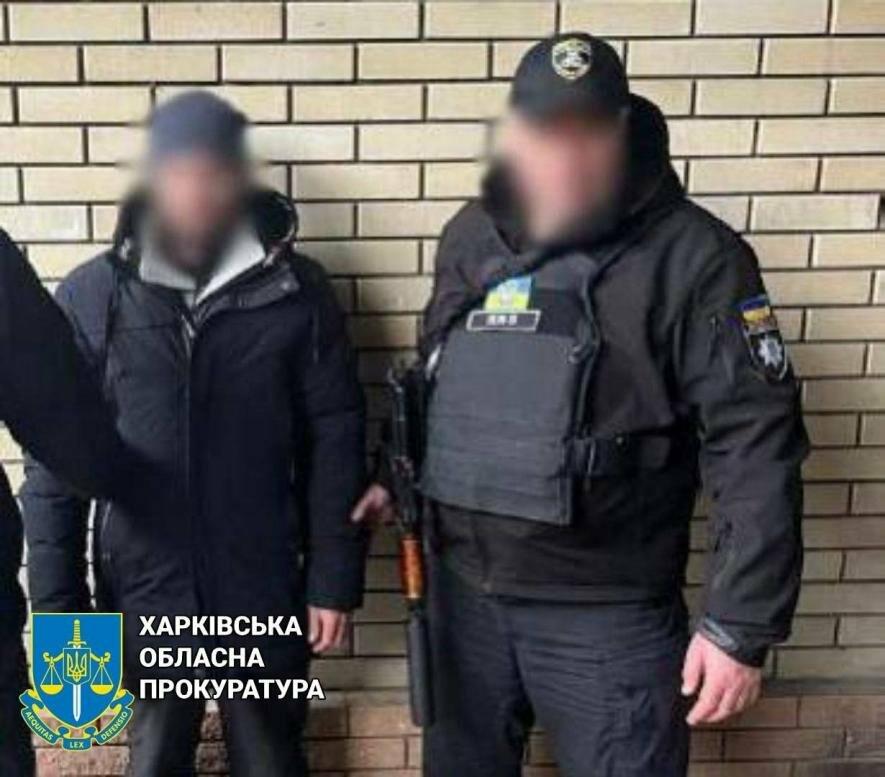 Працював у 