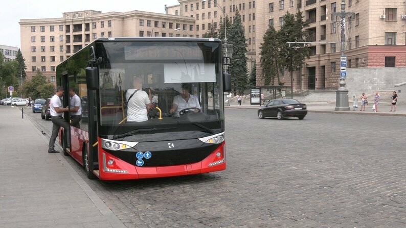У Харкові почнуть працювати 7 автобусних маршрутів. Якими будуть схеми руху