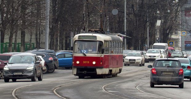 У Харкові вийшов на маршрут трамвай, який не курсував з перших днів війни. Що потрібно знати жителям