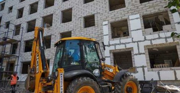 У Харкові до кінця року відновять 63 будинки, які були зруйновані російськими обстрілами