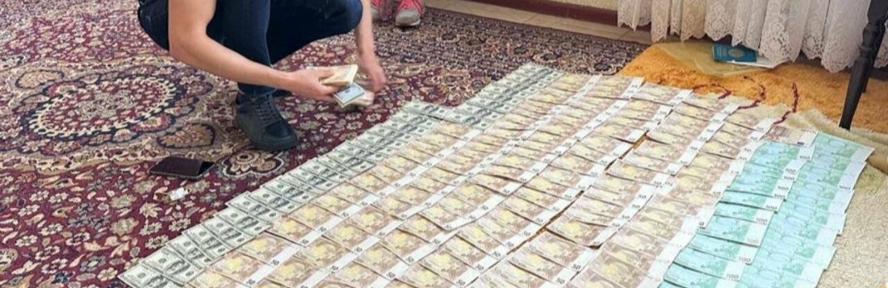 «Кохання» на мільйон:  у Харкові судитимуть чоловіка, який обкрадав свою дівчину і вкладав гроші у криптобізнес
