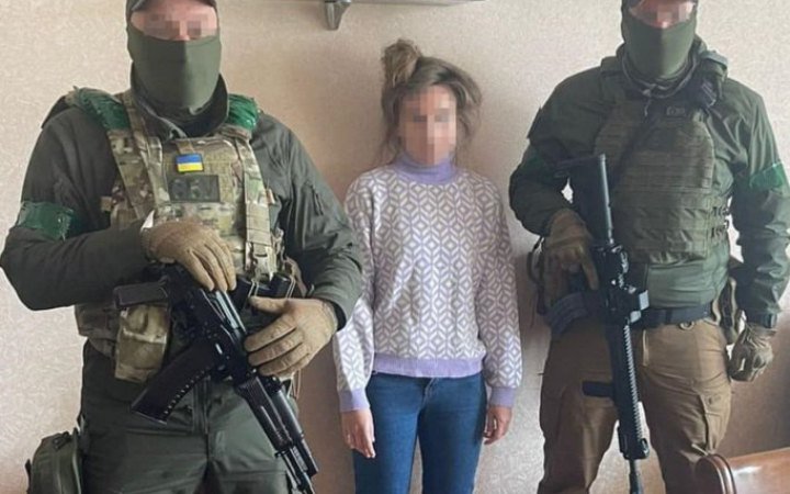 У Харкові обвинувачена в коригуванні вогню окупантів по житловим кварталам міста вийшла під заставу 