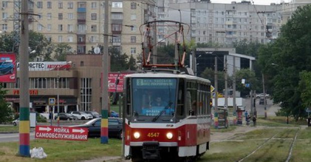 Сьогодні у Харкові трамваї № 8, 27, 28 тимчасово змінили шлях прямування 