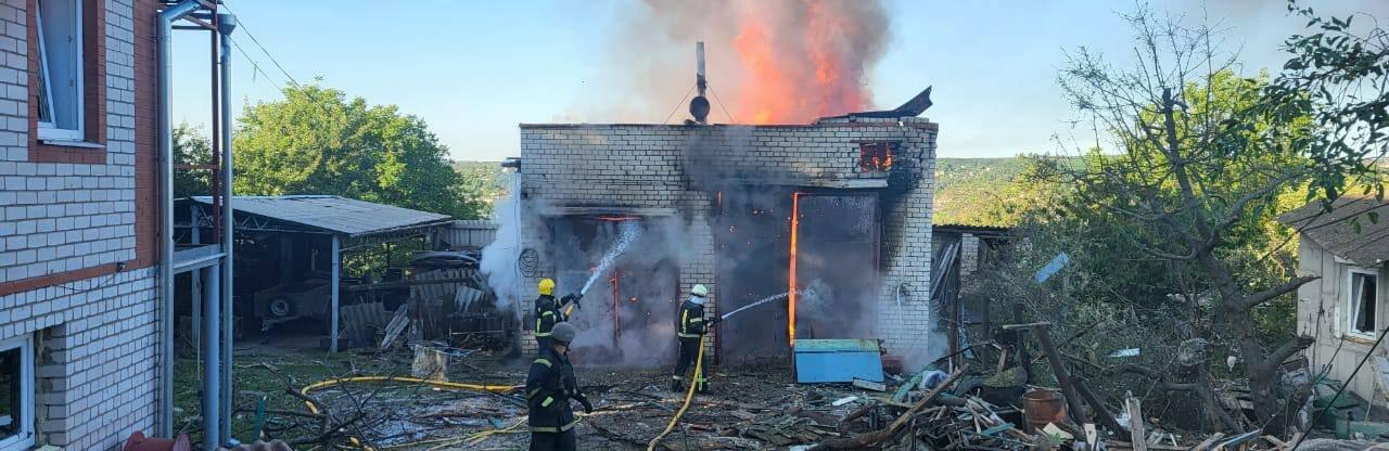 На Харківщині окупанти обстріляли Куп'янськ, Чугуїв та Золочів: поранено трьох людей, пошкоджені будинки 