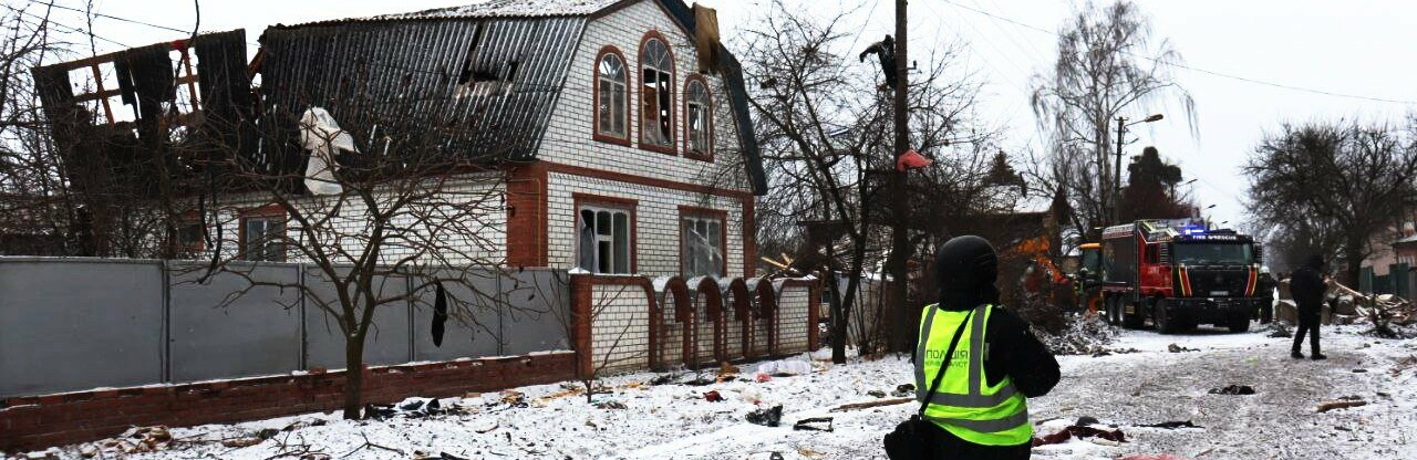 На Харківщині за добу окупанти обстріляли 15 населених пунктів: поранено двох людей, пошкоджено будинки та елеватор