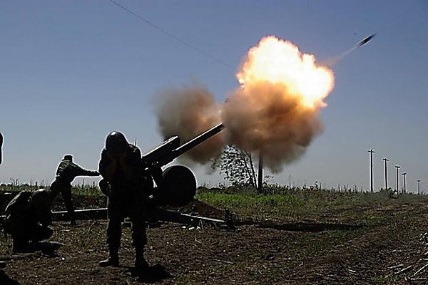 На Харківщині за добу окупанти обстріляли два райони: пошкоджено шість приватних будинків