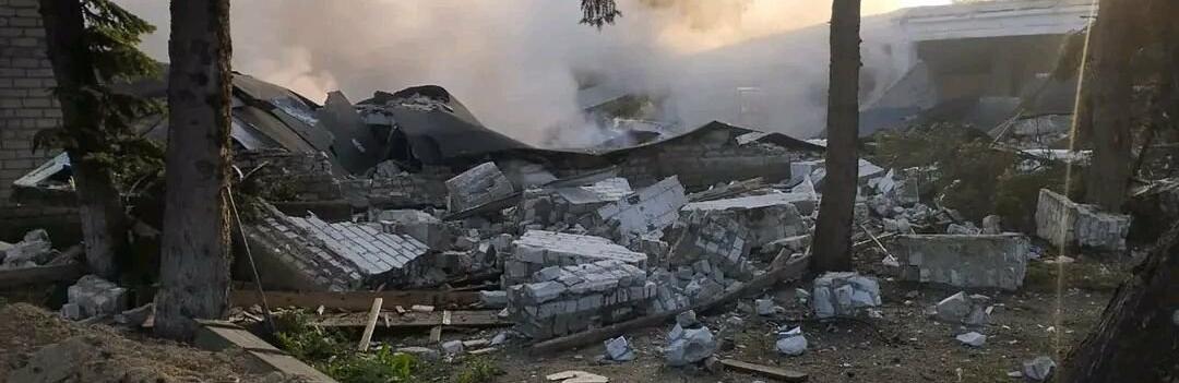 На Харківщині окупанти за добу обстріляли чотири райони: пошкоджено будинки та  господарчі споруди