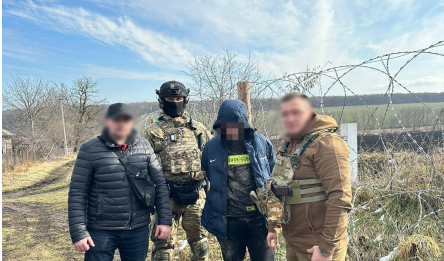 Переправляли через державний кордон чоловіків призовного віку: правоохоронці Харківщини викрили групу зловмисників