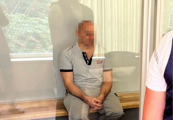 Чотири роки з конфіскацією: засуджено колаборанта, який влаштувався охоронцем до окупантів у Балаклії