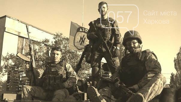 "Всех ультрарадикалов мы выгнали еще в 14-м году": интервью..., фото-2 "Всех ультрарадикалов мы выгнали еще в 14-м году": интервью с офицером полка "Азов", - ФОТО, фото-2