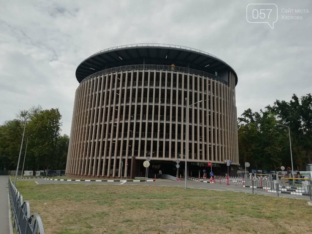 Как работает многоуровневый паркинг в центре Харькова, - ФОТОРЕПОРТАЖ, фото-5