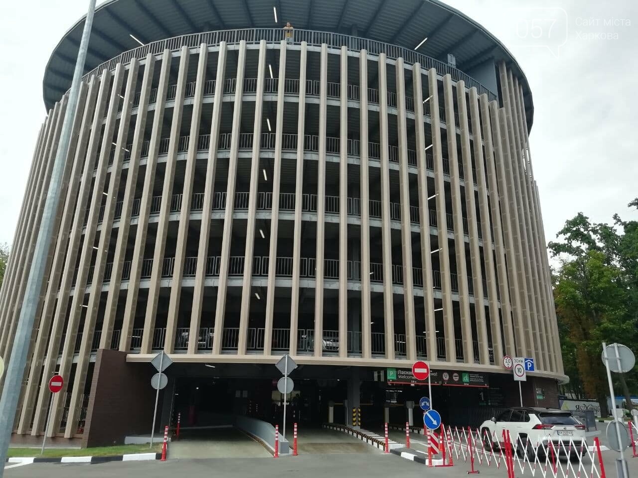 Как работает многоуровневый паркинг в центре Харькова, - ФОТОРЕПОРТАЖ, фото-2