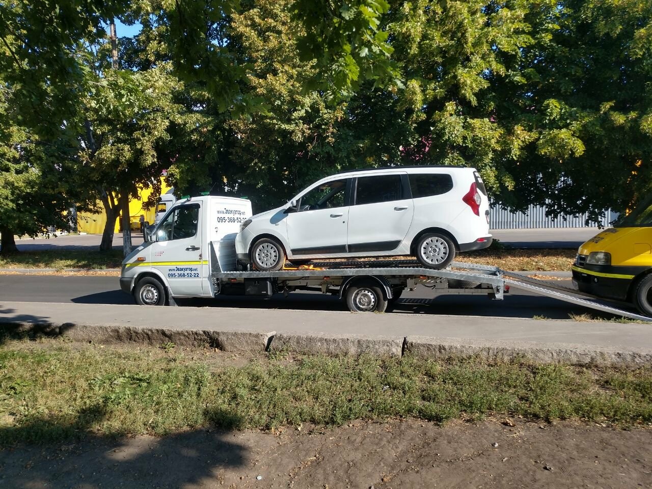 Услуги Автоэвакуатор Харьков, фото-1 Услуги Автоэвакуатор Харьков, фото-1