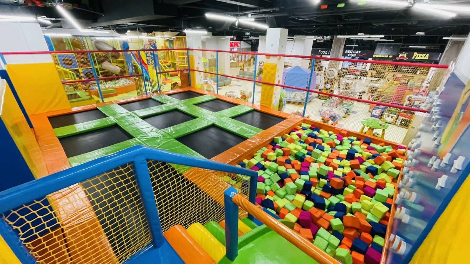 Super Park “V”, парк розваг та атракціонів