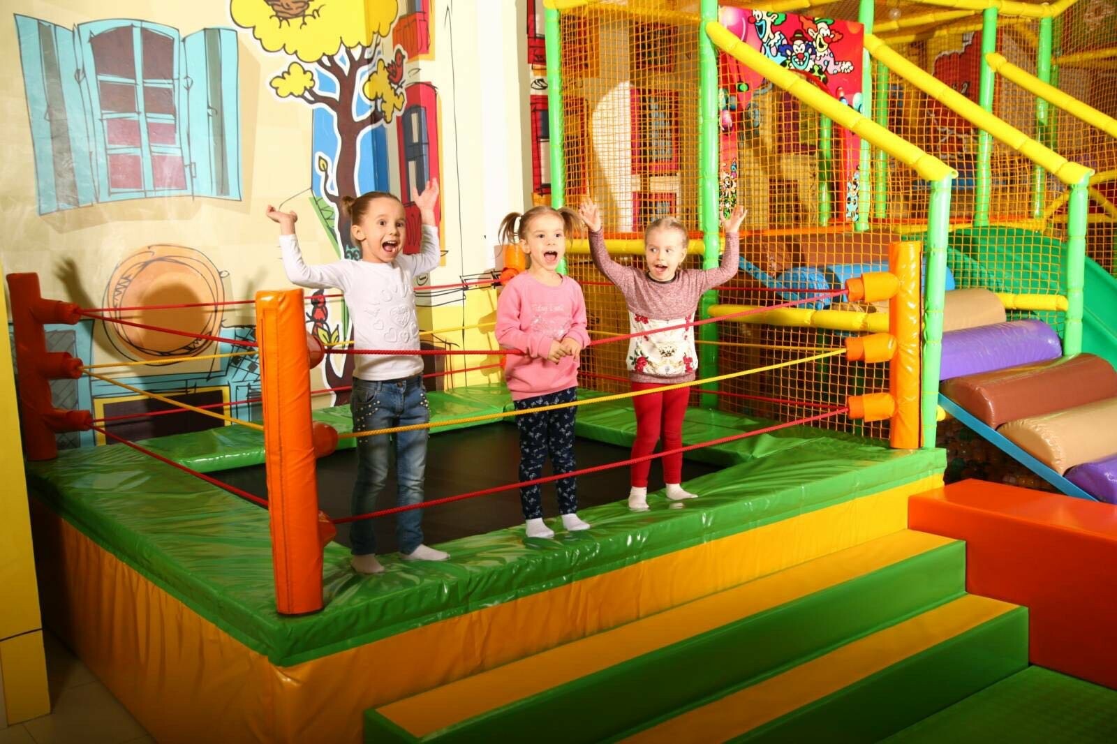 Super Park “V”, парк розваг та атракціонів