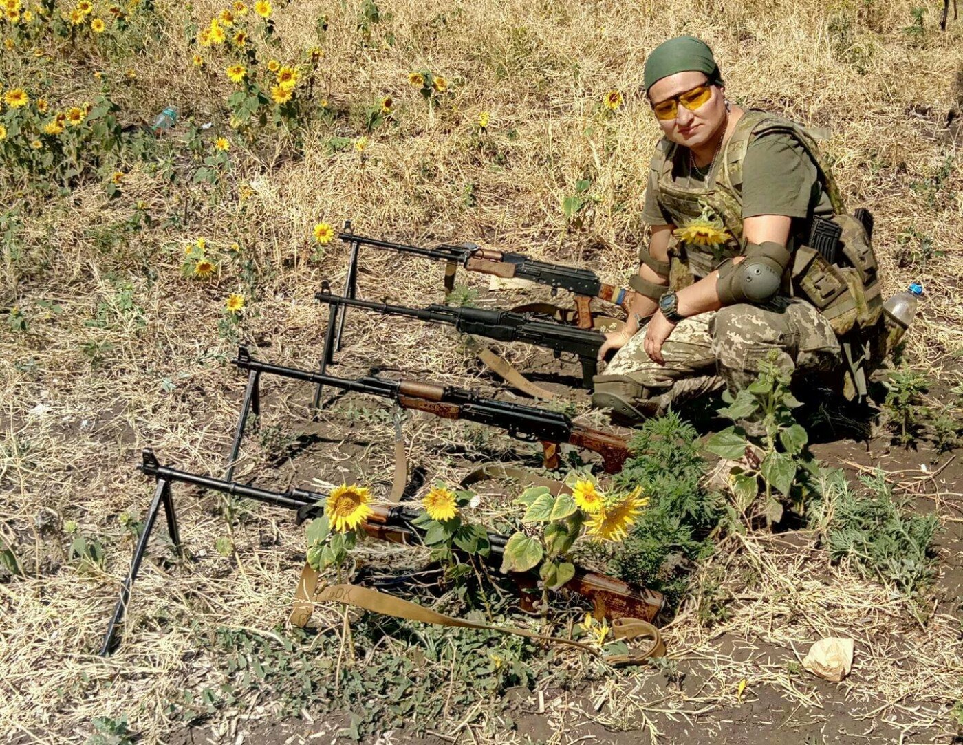 Путь от домохозяйки до пулеметчицы: история добровольца из..., фото-6 Путь от домохозяйки до пулеметчицы: история добровольца из Харькова Яны Червоной (ФОТО), фото-6