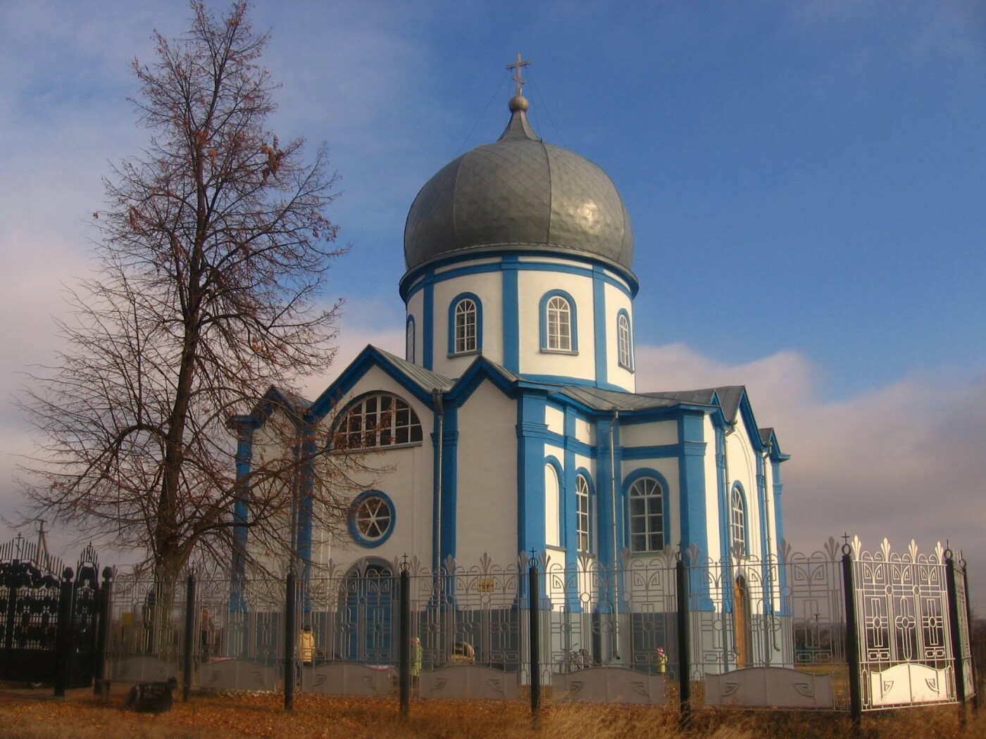 Малая Швейцария, харьковское море и заброшенные дворцы: что..., фото-1 Малая Швейцария, харьковское море и заброшенные дворцы: что стоит увидеть на Харьковщине этим летом, - ФОТО, фото-1