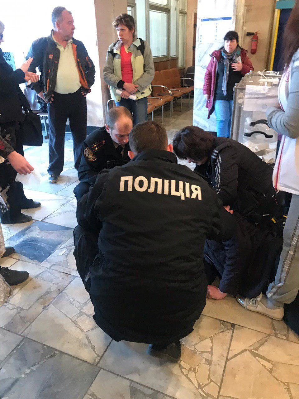 Выборы Президента Украины 2019 в Харькове: текстовая трансл..., фото-4 Выборы Президента Украины 2019 в Харькове: текстовая трансляция, - ФОТО, ВИДЕО, фото-4