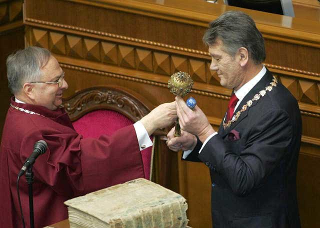 Харьковские соглашения, ядерное оружие и убийство людей: са..., фото-7 Харьковские соглашения, ядерное оружие и убийство людей: самые громкие скандалы с президентами Украины, - ФОТО, фото-7
