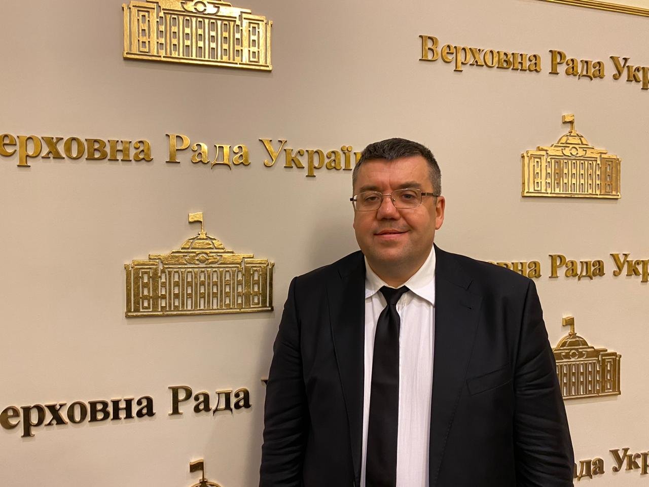 Шампанское в самолете, еловый лес во дворе и уха на свежем..., фото-7 Шампанское в самолете, еловый лес во дворе и уха на свежем воздухе. Как празднуют Новый Год харьковские политики, - ФОТО, фото-7