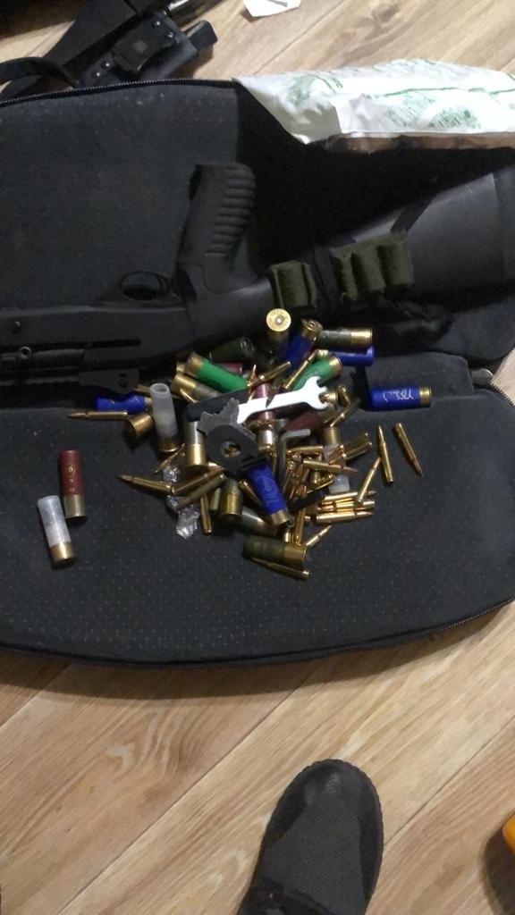 Выдавал разрешения на оружие за деньги: в Харькове чиновника полиции подозревают в получении взяток, - ФОТО, фото-5