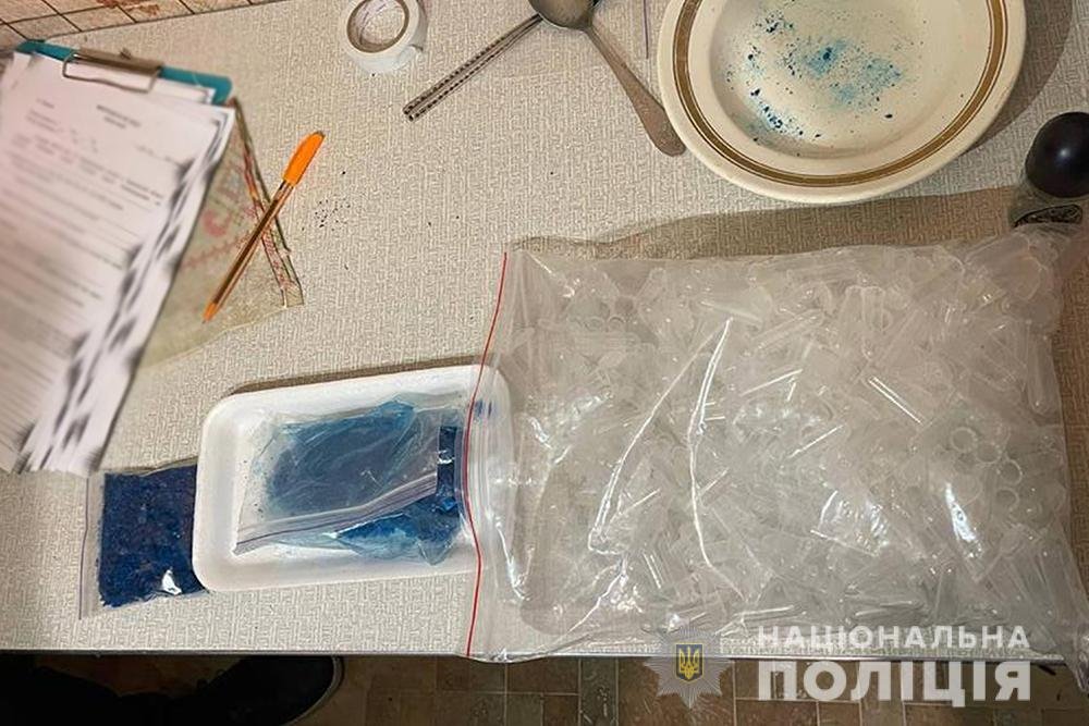 Арендовал квартиру, обустроил склад и зарабатывал 150 тысяч в месяц: в Харькове одессит торговал наркотиками, - ФОТО, фото-3
