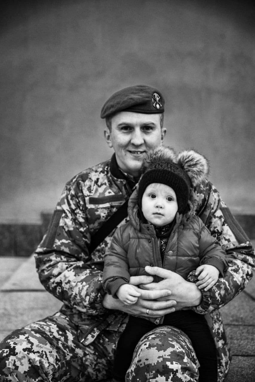 «Пуля прошла и задела сердце, но я остался жив». История легендарного командира ВСУ Олексы Сокола, чудом выжившего после тяжелого ранения,..., фото-16