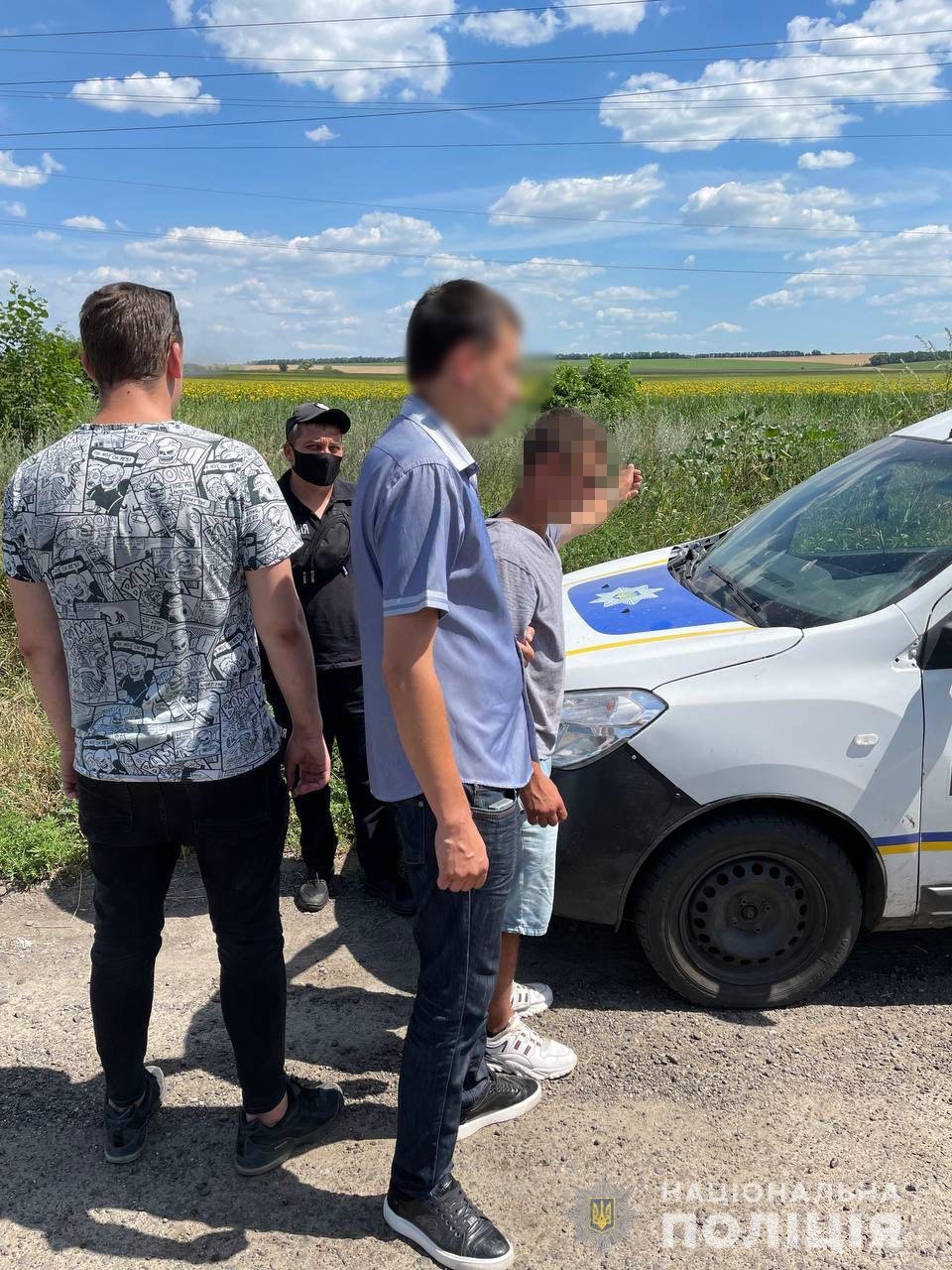 Под Харьковом полиция задержала 24-летнего мужчину, который посреди поля изнасиловал пенсионерку, - ФОТО, фото-2