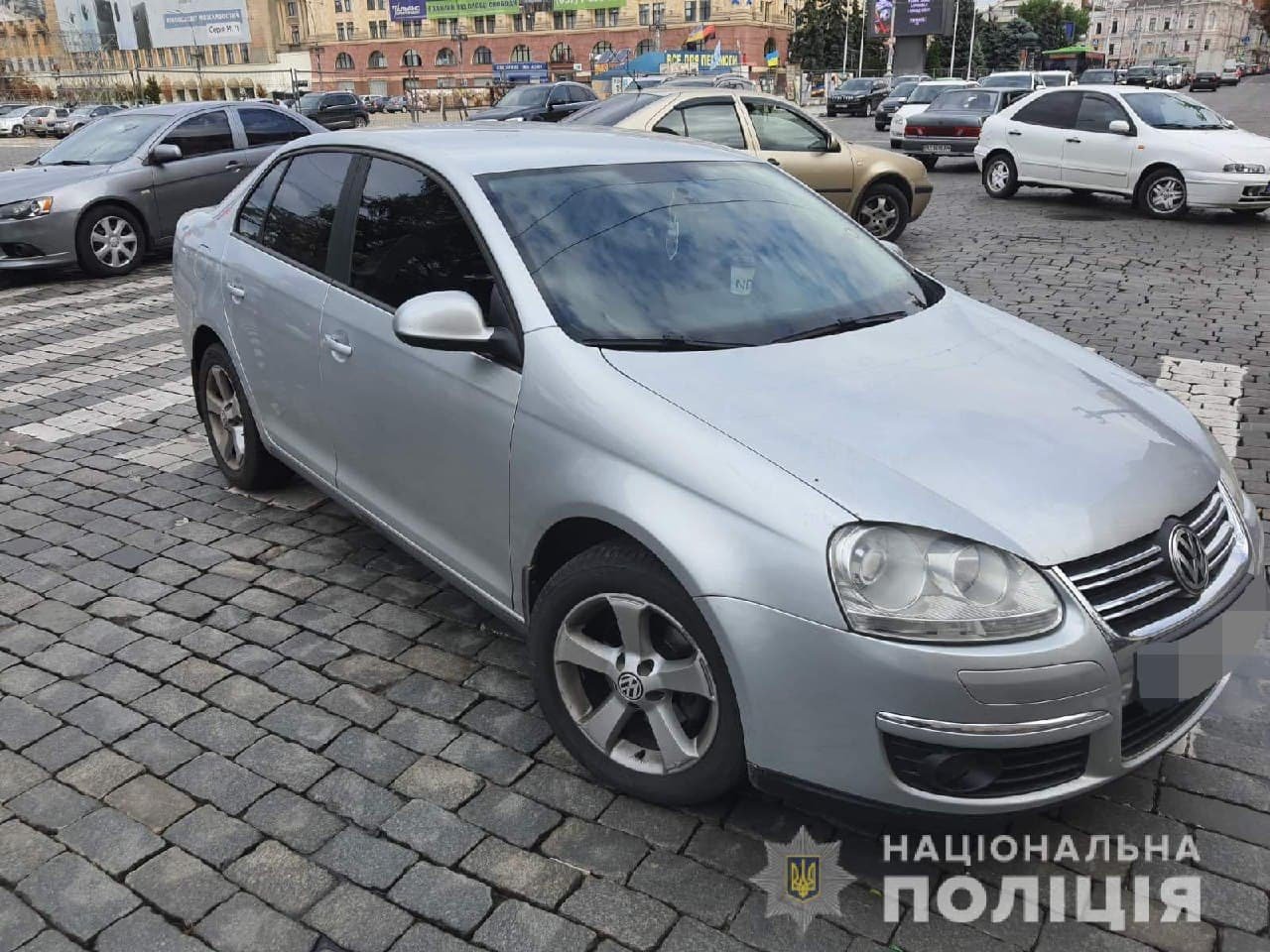 «Выбежал на дорогу в неразрешенном месте»: в центре Харькова легковой автомобиль сбил 12-летнего мальчика, - ФОТО