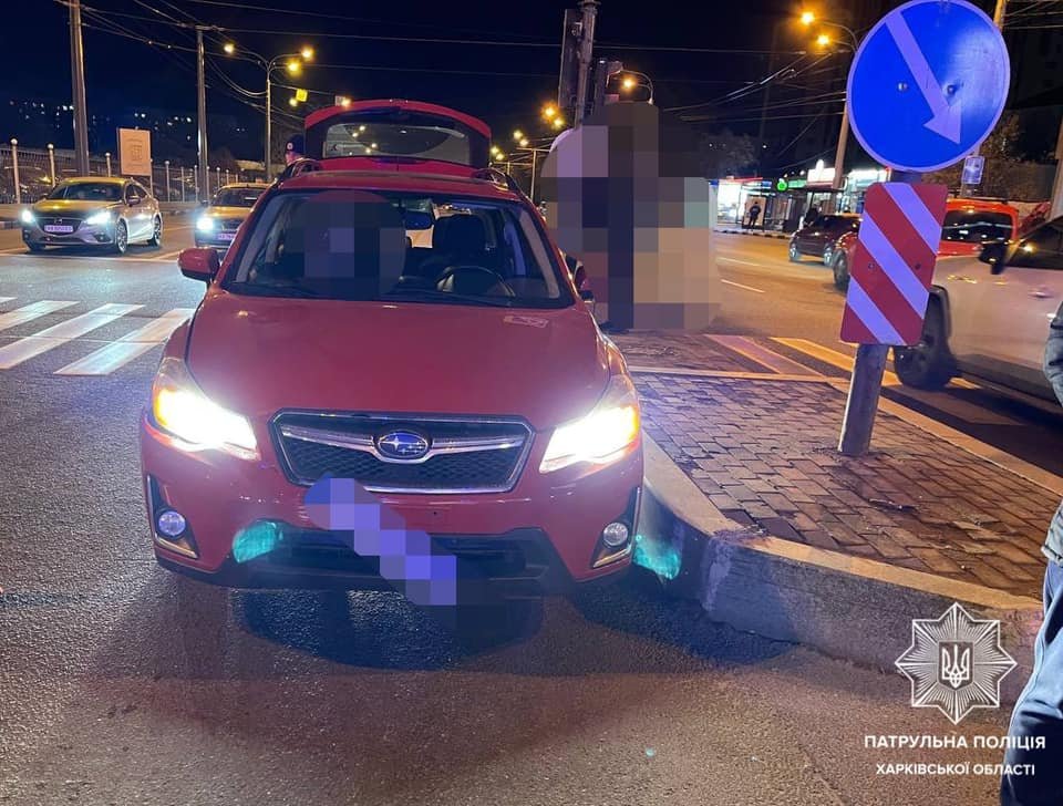 На проспекте Гагарина автомобиль "Subaru" сбил женщину-пешехода: она в больнице, - ФОТО