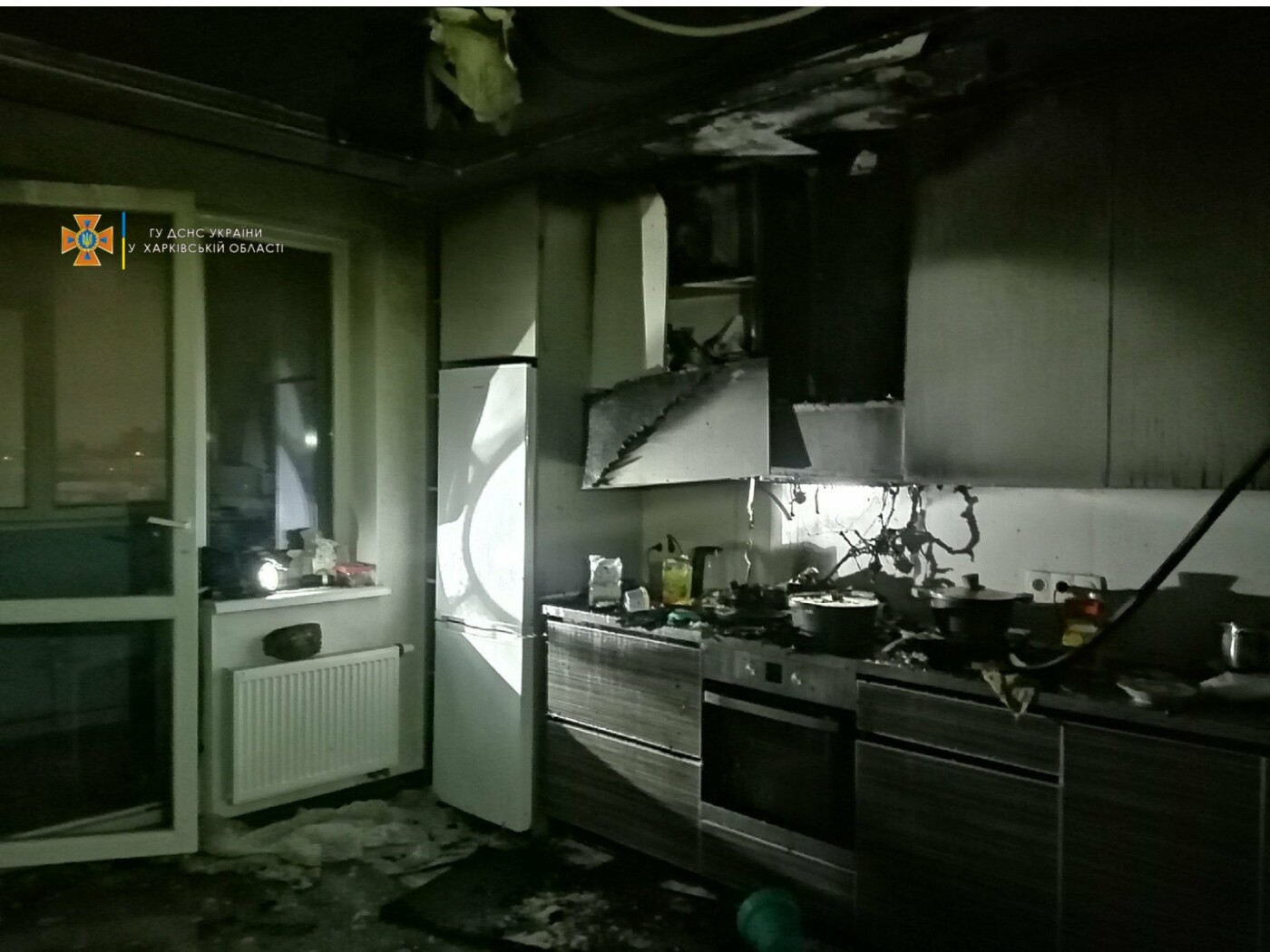 В Харькове произошел пожар в «многоэтажке»: спасатели больше часа тушили огонь, - ФОТО