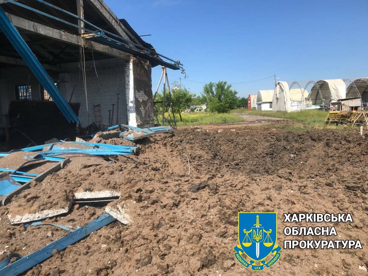 У Харківській області окупанти завдали чотири ракетних удари по цивільному аеродрому, - ФОТО 