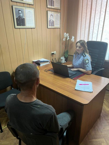 Вночі проник на територію будинку, побив та обікрав: у Харкові чоловік напав на свого знайомого, - ФОТО