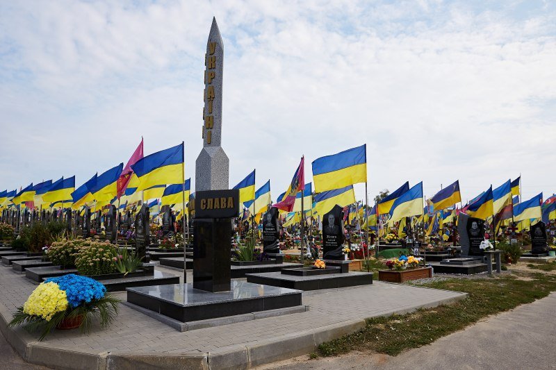 У Харкові вшанували пам'ять полеглих захисників та захисниць України, - ФОТО