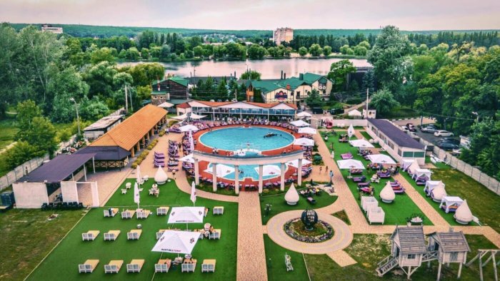 Де відпочити у Харкові та поблизу - літо 2026: бази відпо..., фото-208 Де відпочити у Харкові та поблизу - літо 2026: бази відпочинку під Харковом, басейни, пляжи, активний відп..., фото-208, Arkada Beach та Arkada Family