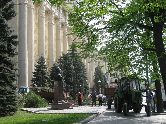 ели1 ели1