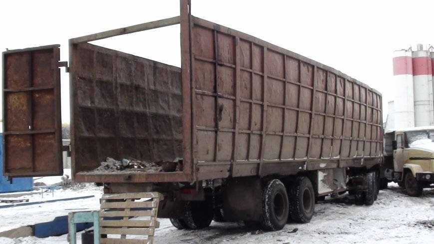 Харьковские налоговики обнаружили на пункте приема металлолома обломки «Градов» и «Ураганов» (ФОТО) (фото) - фото 1